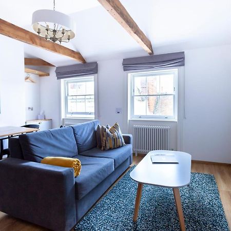 Apartment 6 At Number 8: City Centre, 1 Bedroom, Sofa Bed In Lounge Canterbury Kültér fotó