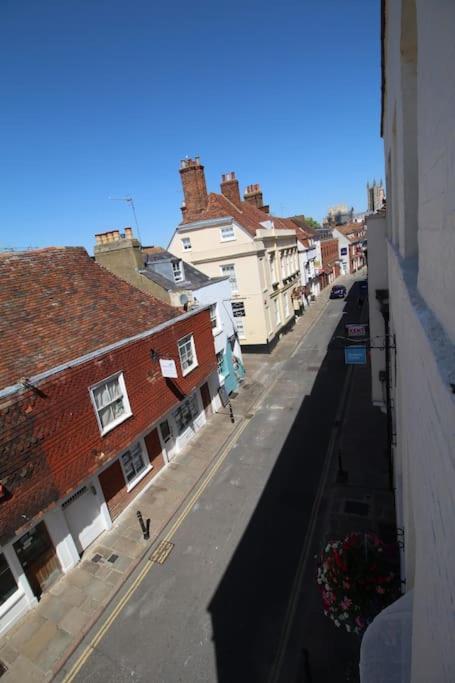 Apartment 6 At Number 8: City Centre, 1 Bedroom, Sofa Bed In Lounge Canterbury Kültér fotó